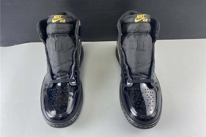 Air Jordan 1 High OG 555088-032
