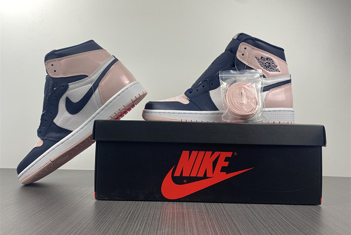 Wmns Air Jordan 1 Retro High OG SE