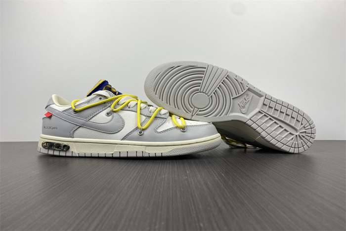 Off-White x Nike Dunk Low DM1602-120