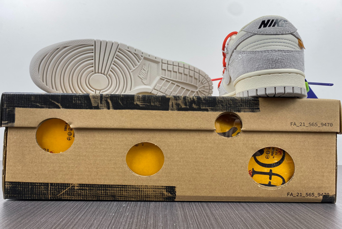 Off-White x Dunk Low