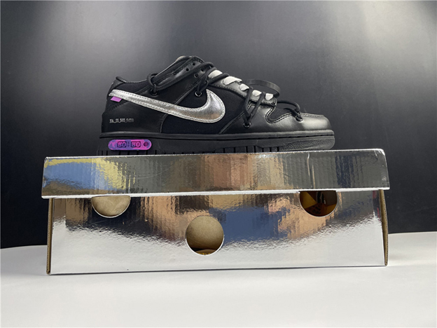 Off-White x Nike Dunk Low DM1602-001