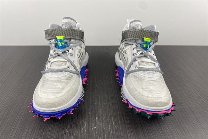 Off-White x DO6290-100
