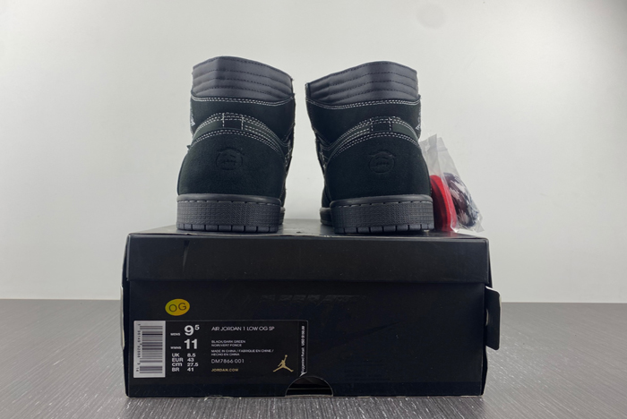 Travis Scott x Air Jordan 1 DM7866-001