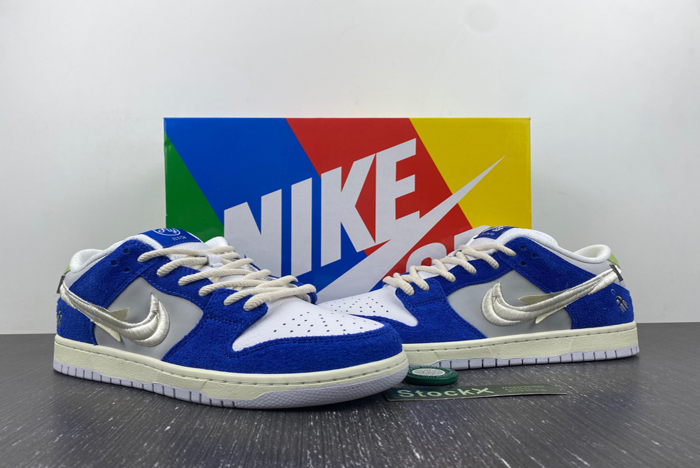 Fly Streetwear x Nike SB Dunk Low 2023 DQ5130-400