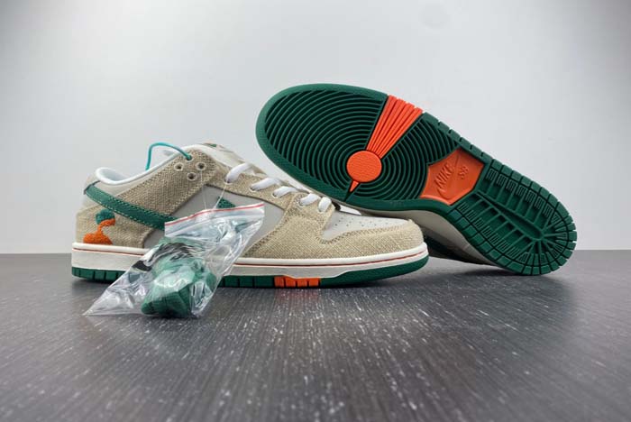 Jarritos x Nike SB Dunk Low FD0860-001