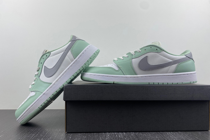 Nike Air Jordan1 Low OG AJ1 CZ0790-100
