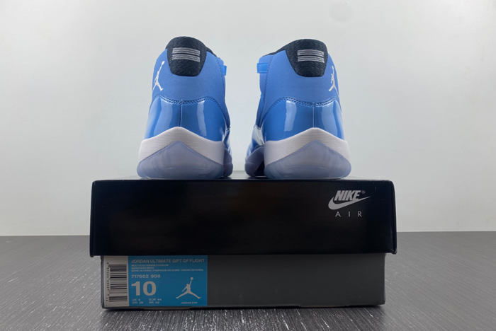 Air Jordan 11  717602-900