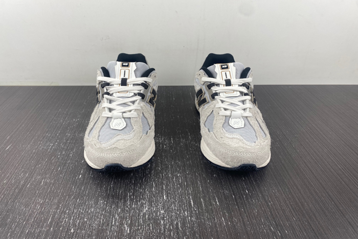NEW BALANCE M1906DC