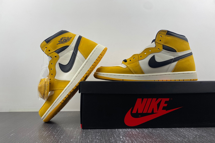 Air Jordan 1 High OG “Yellow Ochre”  DZ5485-701