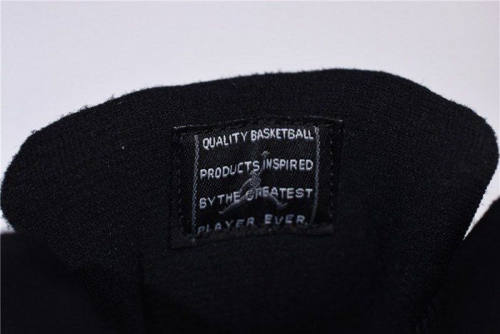 Air Jordan 11 “Cap and Gown” black 378037-005